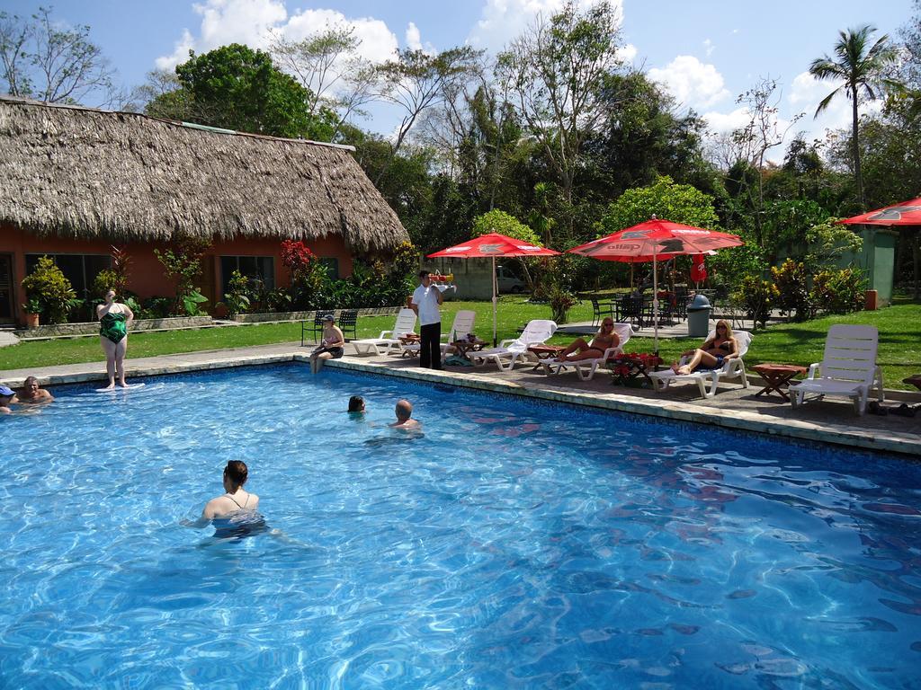 Hotel Jaguar Inn Tikal Eksteriør bilde