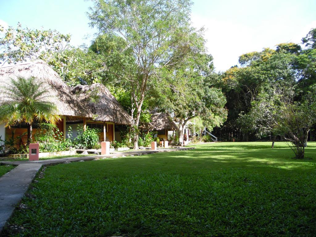 Hotel Jaguar Inn Tikal Eksteriør bilde