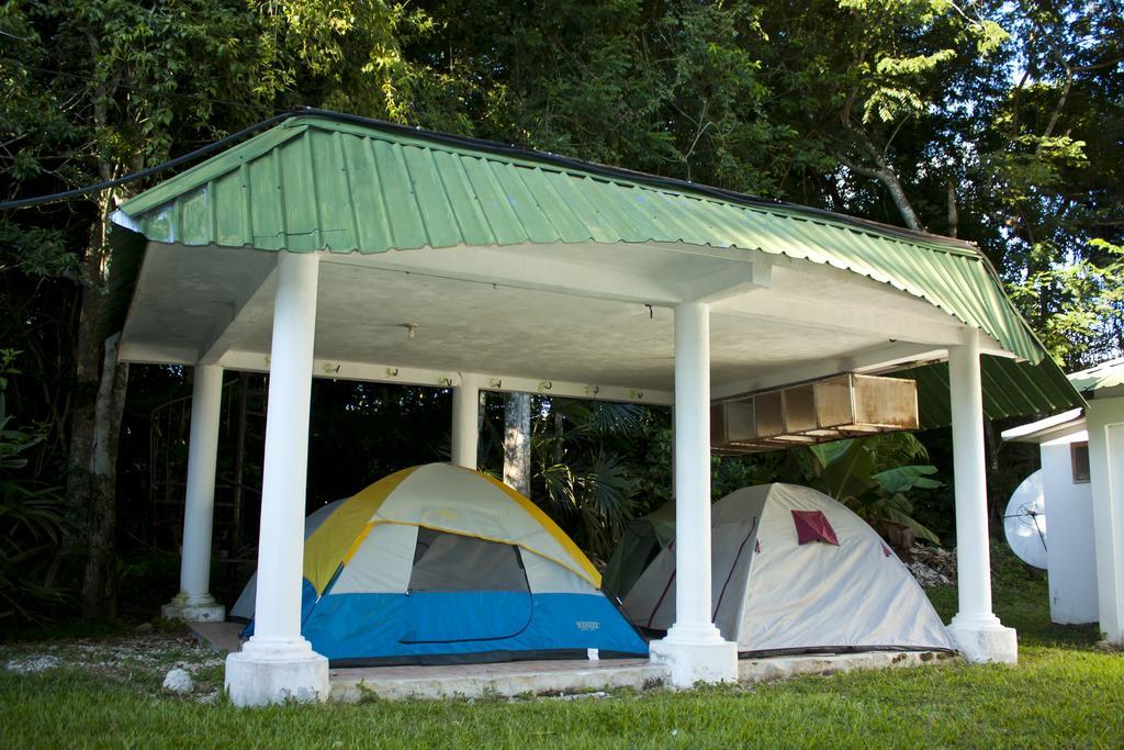 Hotel Jaguar Inn Tikal Eksteriør bilde