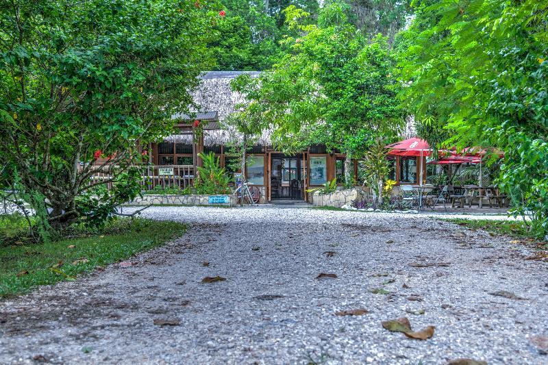 Hotel Jaguar Inn Tikal Eksteriør bilde